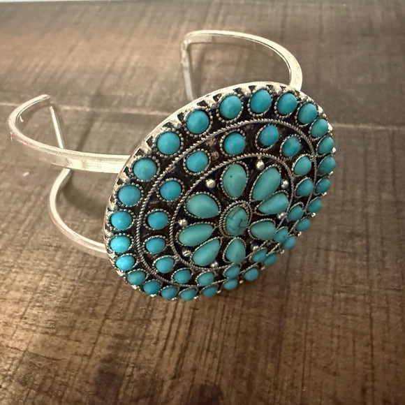 Jewelry - Turquoise and Silver Floral Women's Bracelet